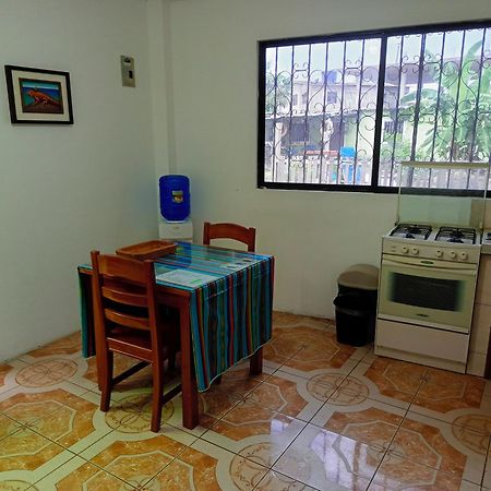 Teresita'S House Suites Con Cocina Privada Puerto Baquerizo Moreno Dış mekan fotoğraf