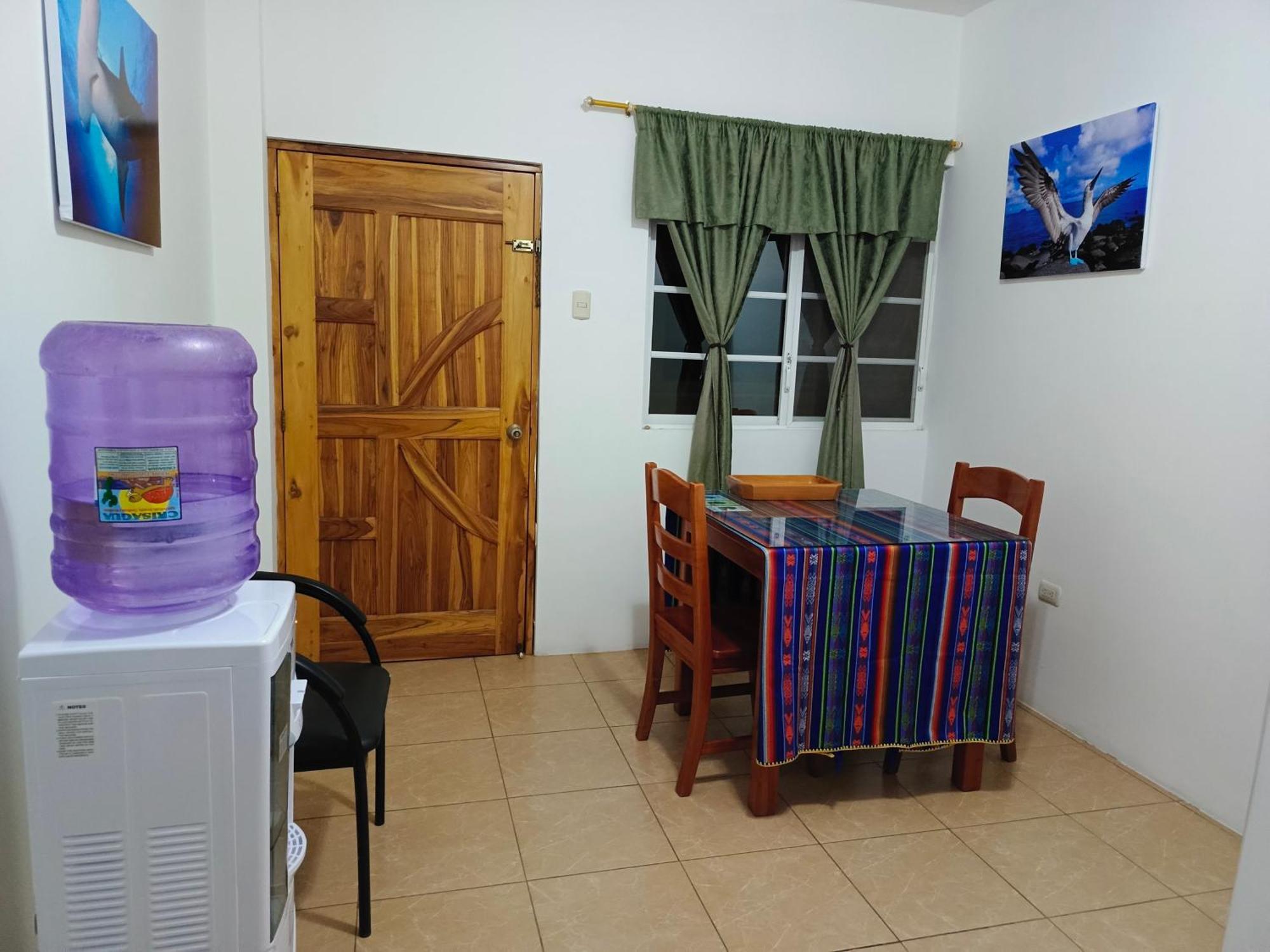 Teresita'S House Suites Con Cocina Privada Puerto Baquerizo Moreno Dış mekan fotoğraf